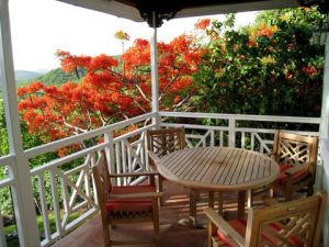 Teak Patio Dining Set with round table - St Lucia - customer photo